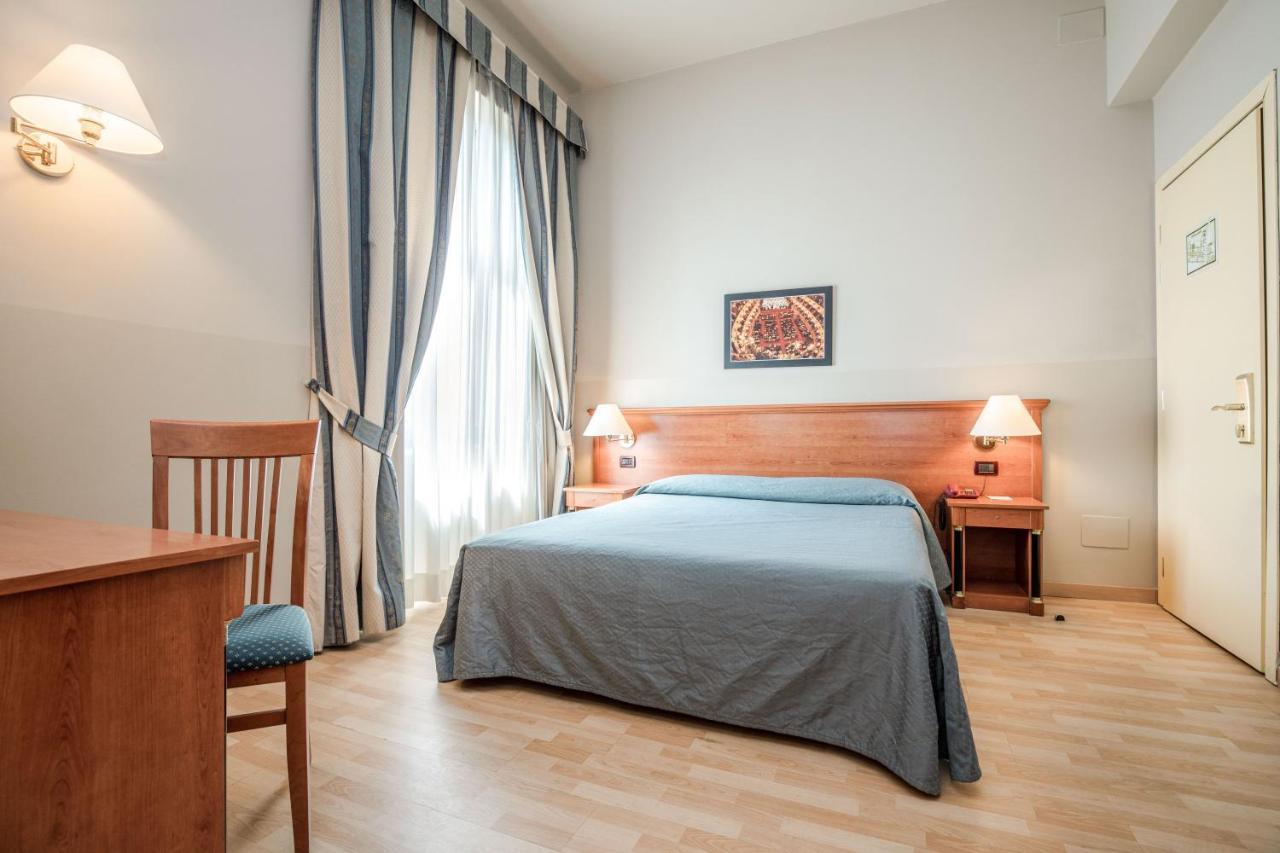 Hotel Impero Cremona Esterno foto