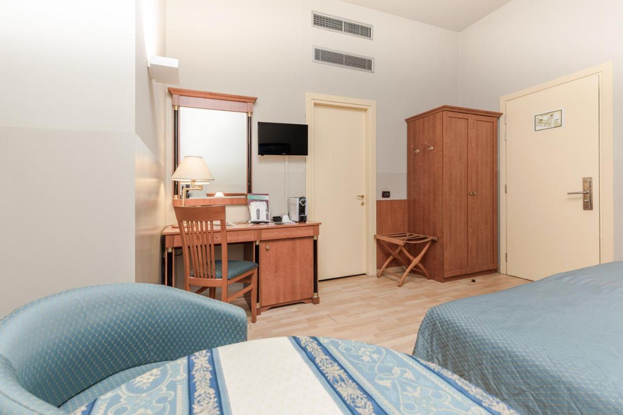 Hotel Impero Cremona Esterno foto