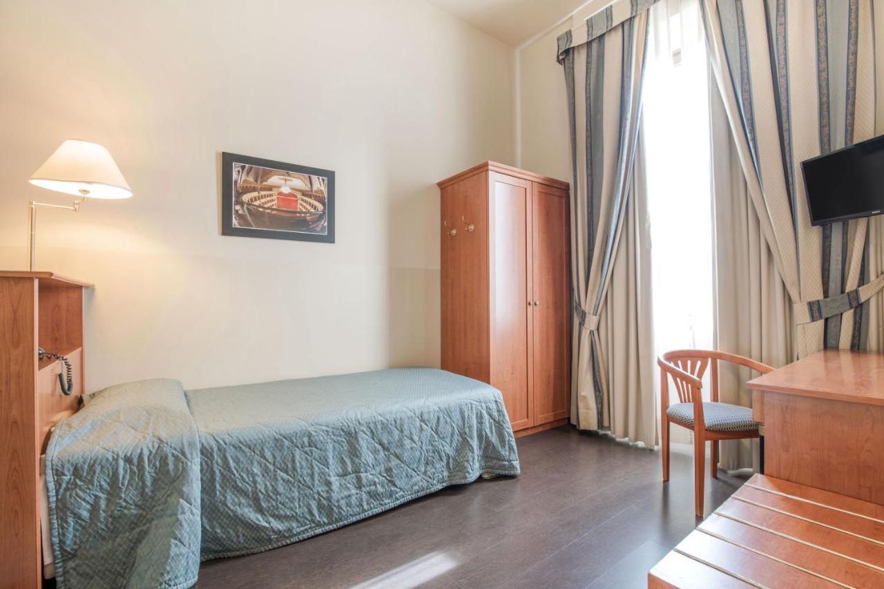 Hotel Impero Cremona Esterno foto