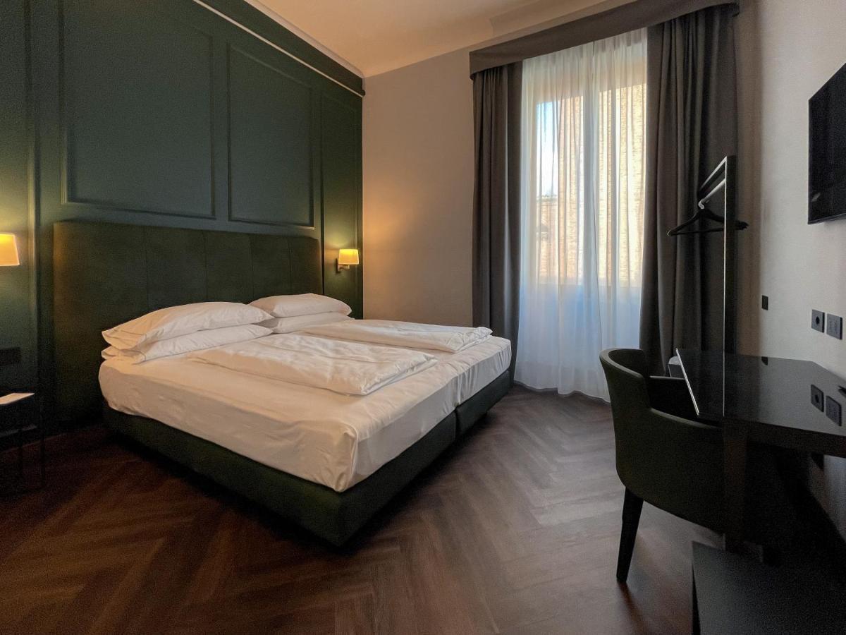 Hotel Impero Cremona Esterno foto