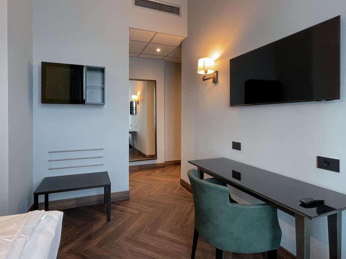 Hotel Impero Cremona Esterno foto