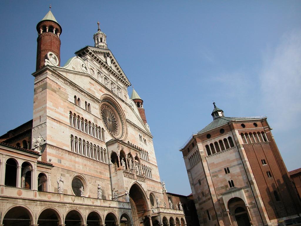 Hotel Impero Cremona Esterno foto