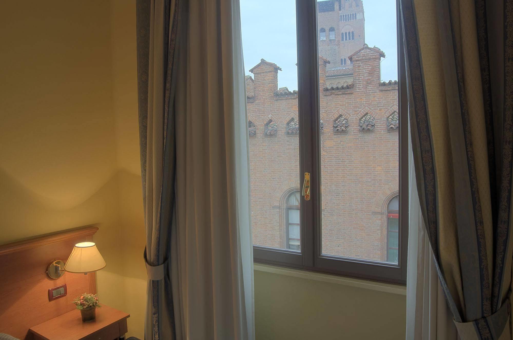 Hotel Impero Cremona Esterno foto